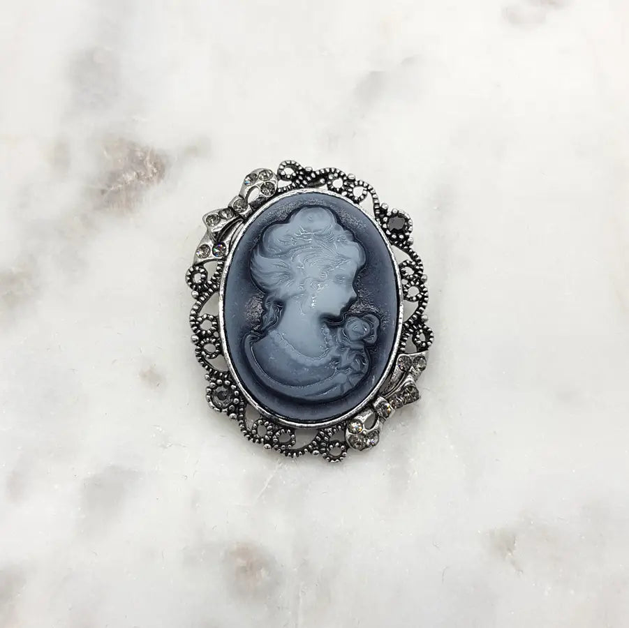 CAMEO BROOCH